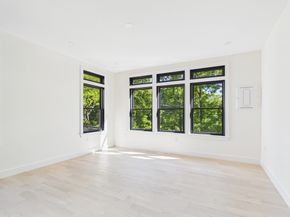 98 Evans Rd, Marblehead MA 01945