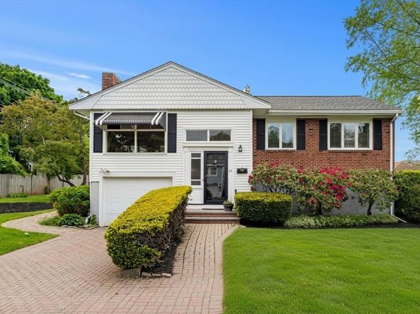 25 Countryside Ln, Marblehead MA 01945