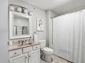210 Regency Ln. 210, Abington MA 02351