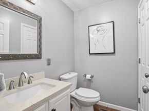 210 Regency Ln. 210, Abington MA 02351