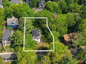 212 Chestnut Ave, Boston MA 02130