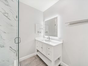 11 Oak Grove Ter 402, Quincy MA 02169