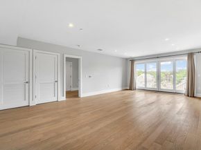 11 Oak Grove Ter 402, Quincy MA 02169