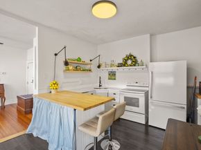 16 Leavitt Street 3, Salem MA 01970
