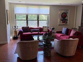 210 Nahanton 407, Newton MA 02459