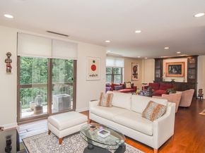 210 Nahanton 407, Newton MA 02459
