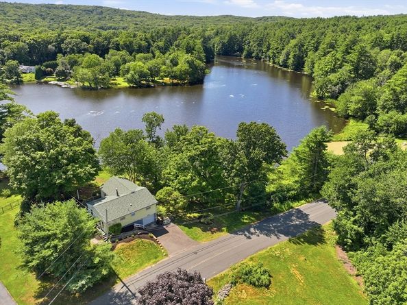 66 Pierce Rd, West Brookfield MA 01585