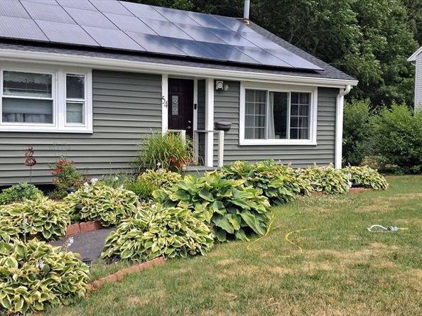 54 Carter St, Brockton MA 02302