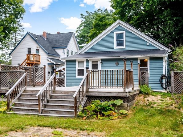 48R Manchester St, Leominster MA 01453