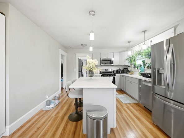 9 Germain Ave, Quincy MA 02169