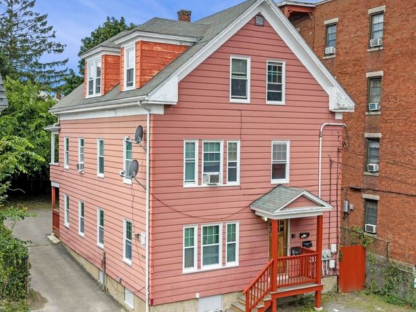 15 1/2 Palmer, Salem MA 01970