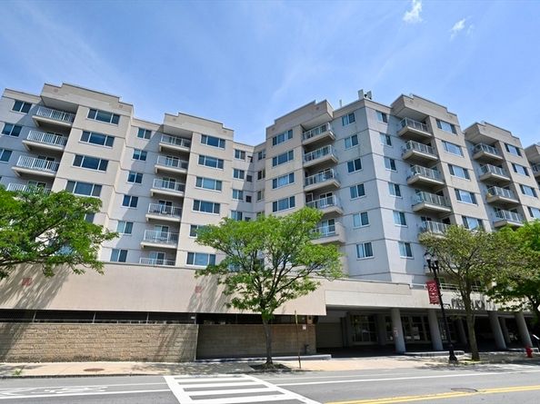 30 Chelsea St 804, Everett MA 02149