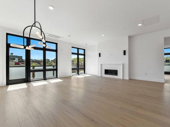 14 Green Street The PH, Brookline MA 02446