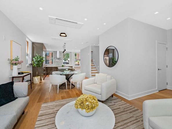 33 Bowdoin Street PH, Boston MA 02114