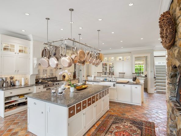 000 Standish Street, Duxbury MA 02332