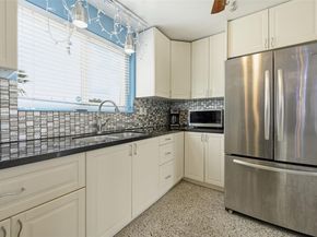 7121 Wilson St, Hollywood FL 33024