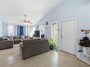 7121 Wilson St, Hollywood FL 33024