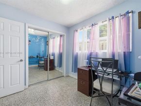 7121 Wilson St, Hollywood FL 33024