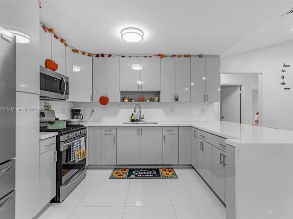 18088 SW 137th Path, Miami FL 33177