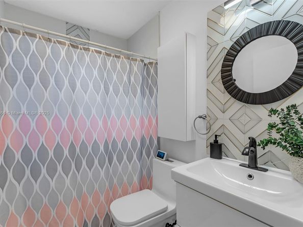18088 SW 137th Path, Miami FL 33177