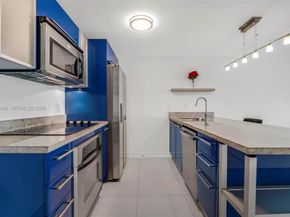 185 SW 7th St 3508, Miami FL 33130