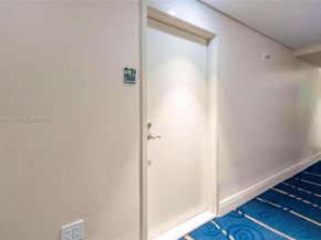 185 SW 7th St 3508, Miami FL 33130