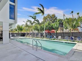 13800 Highland Dr 403, North Miami Beach FL 33181