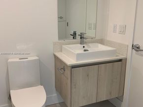 13800 Highland Dr 403, North Miami Beach FL 33181