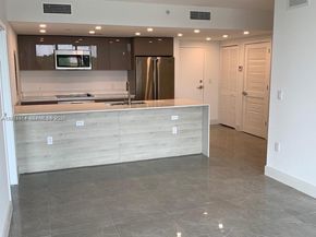 13800 Highland Dr 403, North Miami Beach FL 33181