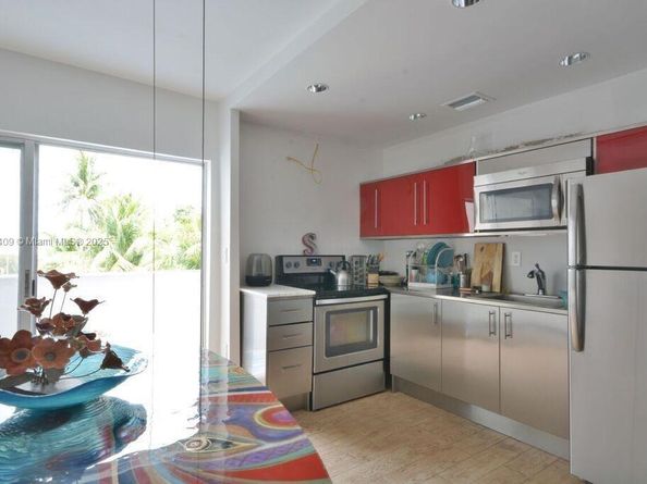 7801 NE 4th Ct 317, Miami FL 33138