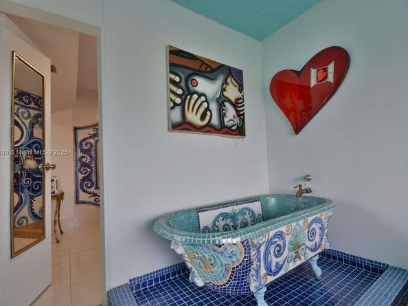 7801 NE 4th Ct 317, Miami FL 33138