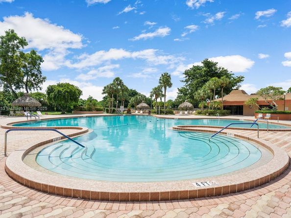 3080 Holiday Springs Blvd 207, Margate FL 33063