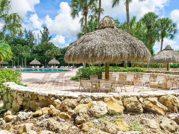 3080 Holiday Springs Blvd 207, Margate FL 33063