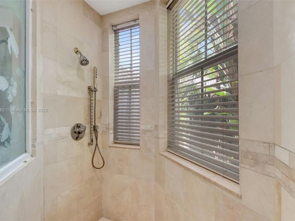8244 Lakeview Dr, West Palm Beach FL 33412