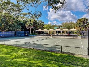 8244 Lakeview Dr, West Palm Beach FL 33412