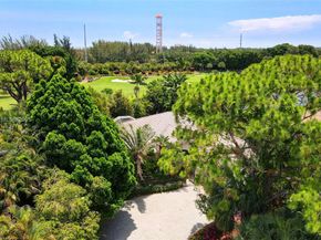 8244 Lakeview Dr, West Palm Beach FL 33412
