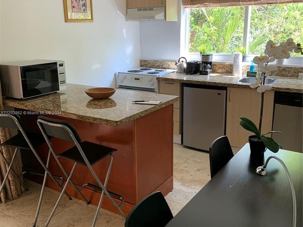 2951 S Bayshore Dr 417, Miami FL 33133