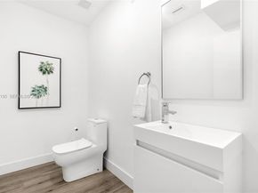 1123 NE 23rd Ter, Pompano Beach FL 33062