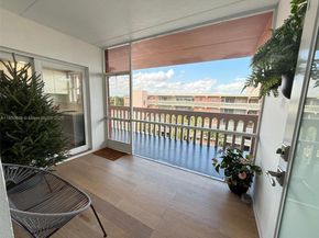 180 NE 12th Ave 12E, Hallandale Beach FL 33009