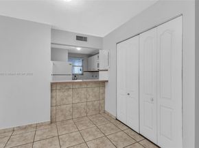 210 Fontainebleau Blvd 210, Miami FL 33172