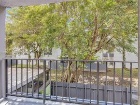 210 Fontainebleau Blvd 210, Miami FL 33172