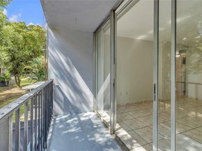 210 Fontainebleau Blvd 210, Miami FL 33172