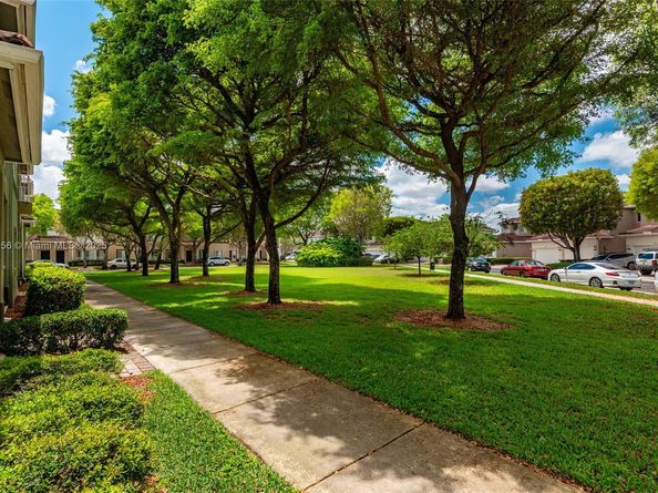 1966 SE 23rd Ter, Homestead FL 33035