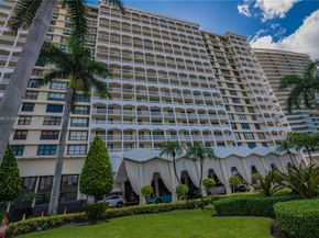 9801 NW Collins Ave PH8, Bal Harbour FL 33154