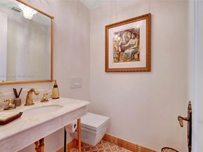 9801 NW Collins Ave PH8, Bal Harbour FL 33154