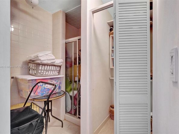9801 NW Collins Ave PH8, Bal Harbour FL 33154