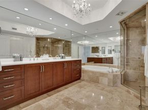 6000 Island Blvd 1707, Aventura FL 33160