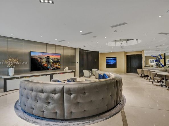 6000 Island Blvd 1707, Aventura FL 33160