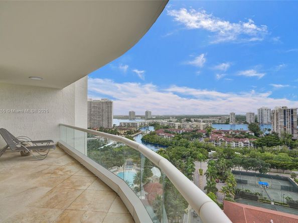 6000 Island Blvd 1707, Aventura FL 33160