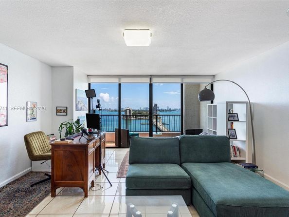 555 NE 15th St 15B, Miami FL 33132